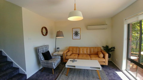 The View 2 Bed Unit With Stunning Hobart Outlook - Tourism Gold Coast 4