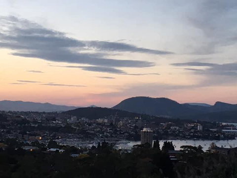 The View 2 Bed Unit With Stunning Hobart Outlook - Tourism Gold Coast 2