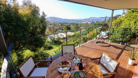 The View 2 Bed Unit With Stunning Hobart Outlook - Tourism Gold Coast 3