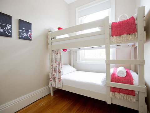 Montacute Boutique Bunkhouse - Tourism Gold Coast 5