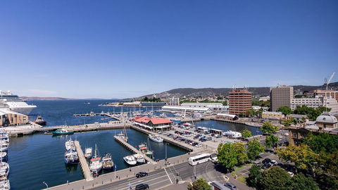 Hotel Grand Chancellor Hobart - Tourism Gold Coast 1