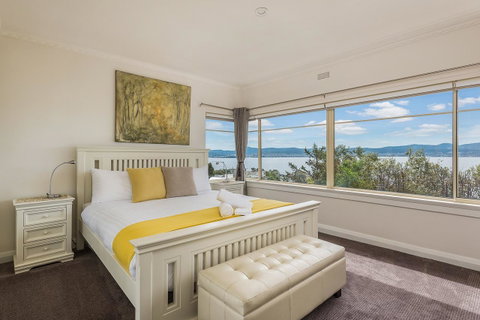 Sunrise On The Bay - Tourism Gold Coast 5