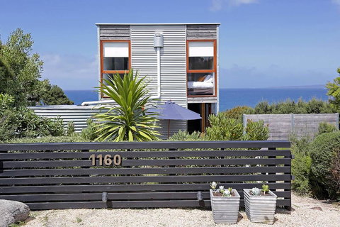 Holland House Bay Of Fires - Tourism Gold Coast 3