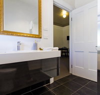 Deloraine Hotel - Tourism Gold Coast