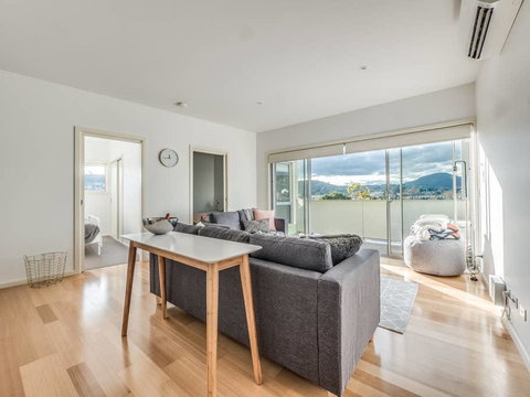 Marina View Apartment - Tourism Gold Coast 20