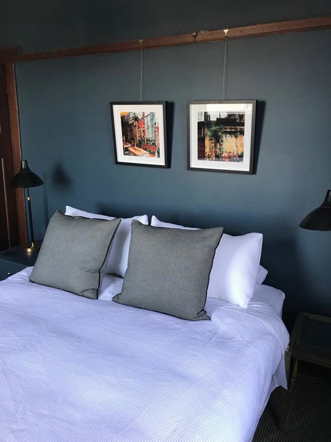 Devine Stays - Rupert #1 NOHO Art Apartment - Tourism Gold Coast 6