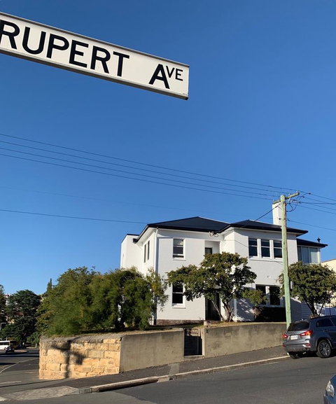 Devine Stays - Rupert #1 NOHO Art Apartment - Tourism Gold Coast 4