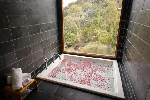 Peppers Cradle Mountain Lodge - Gold Coast 2