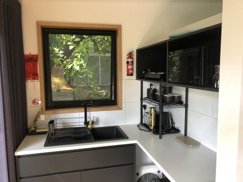 Studio SixA ... A Haven In The Heart Of Hobart - Tourism Gold Coast 8