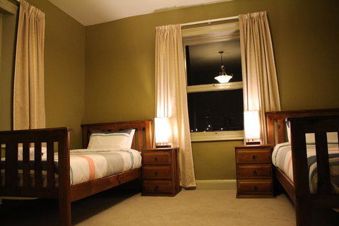 The Tasmanian Inn - Tourism Gold Coast 39