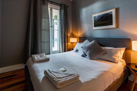 The Tasmanian Inn - Tourism Gold Coast 4
