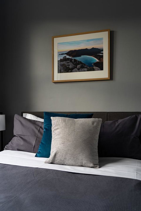 The Tasmanian Inn - Tourism Gold Coast 5