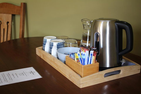 The Tasmanian Inn - Tourism Gold Coast 18