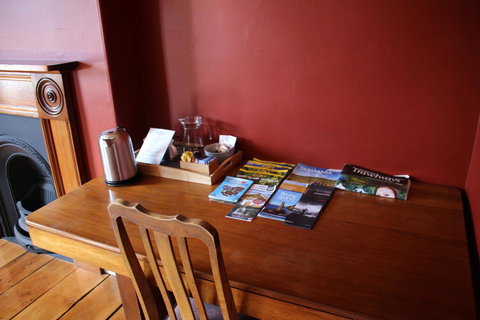 The Tasmanian Inn - Tourism Gold Coast 19