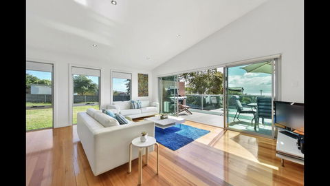 Seas The Day - Seaside Getaway - Tourism Gold Coast 0
