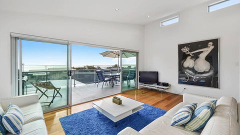 Seas The Day - Seaside Getaway - Tourism Gold Coast 4