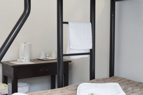 The Brunswick Hotel - Tourism Gold Coast 21