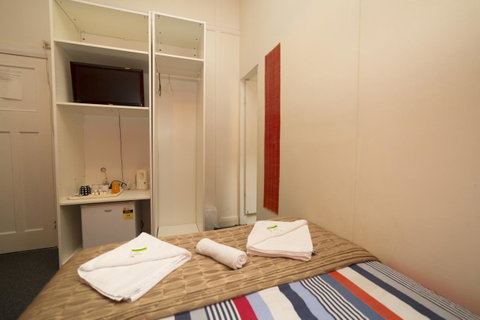 The Brunswick Hotel - Tourism Gold Coast 39