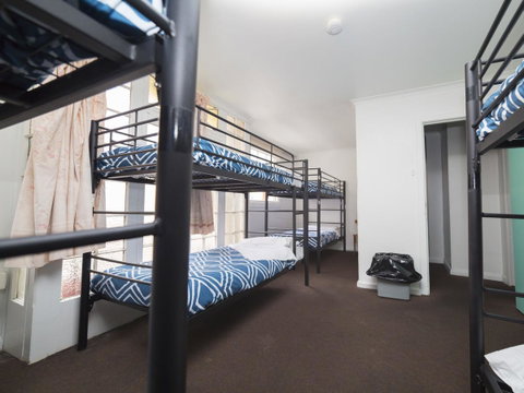The Brunswick Hotel - Tourism Gold Coast 29