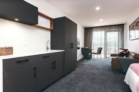 Maylands Lodge - Tourism Gold Coast 39