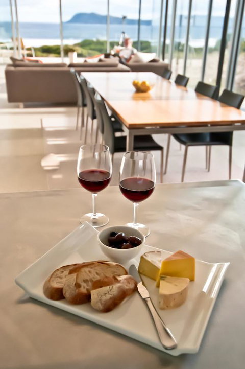 Cloudy Bay Beach House - Gold Coast 32