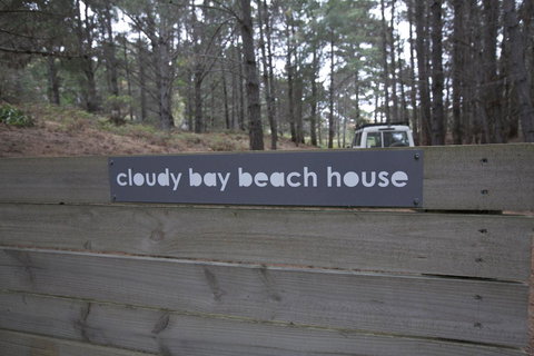 Cloudy Bay Beach House - Gold Coast 4