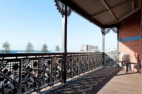 Ikon Hotel - Tourism Gold Coast 26
