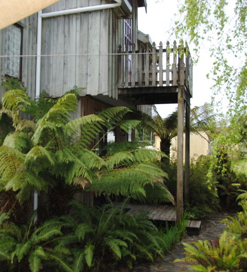 The Wombat Cottage - Tourism Gold Coast 3