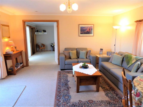 Tamar River Retreat - Tourism Gold Coast 9