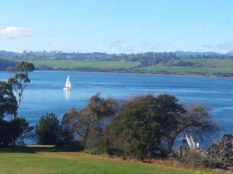 Tamar River Retreat - Tourism Gold Coast 14