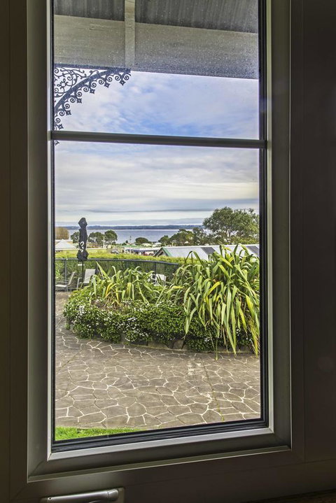 Touchwood Cottages - Tourism Gold Coast 42