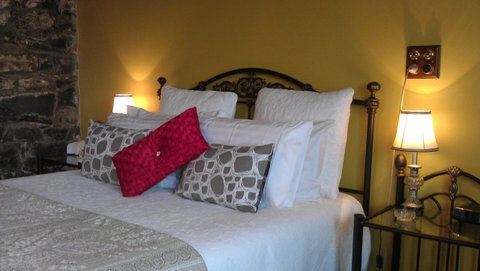 Touchwood Cottages - Tourism Gold Coast 18