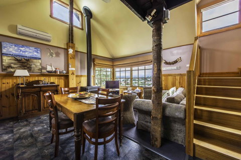 Touchwood Cottages - Tourism Gold Coast 33