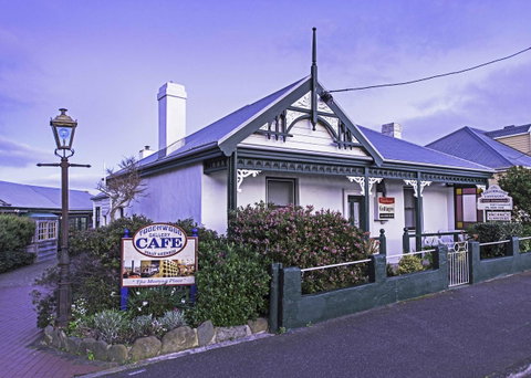 Touchwood Cottages - Tourism Gold Coast 5