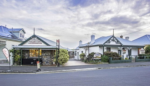 Touchwood Cottages - Tourism Gold Coast 0