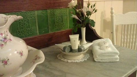 Touchwood Cottages - Tourism Gold Coast 20