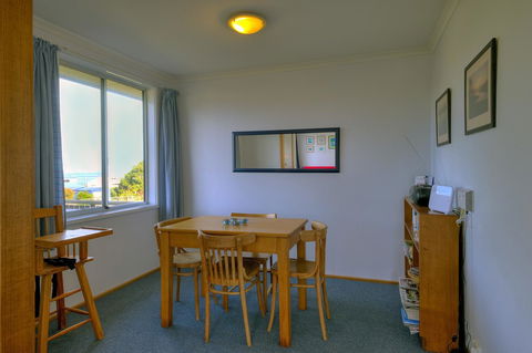 Ar Lan Y Mor - Tourism Gold Coast 7