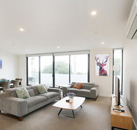 Ellia Doncaster Apartment - Tourism Gold Coast