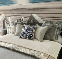 Lorne World - Gold Coast