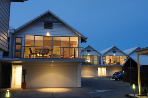 The Victoria Apartments - Tourism Gold Coast 3