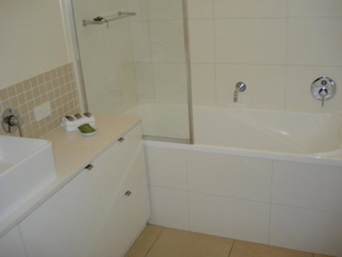 The Victoria Apartments - Tourism Gold Coast 26