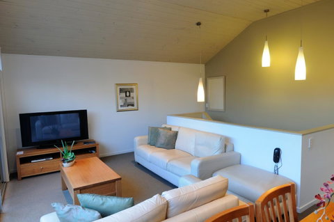 The Victoria Apartments - Tourism Gold Coast 6