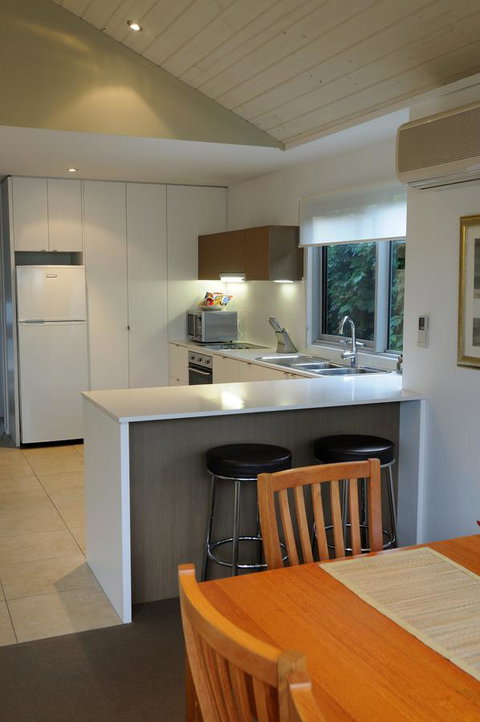 The Victoria Apartments - Tourism Gold Coast 15