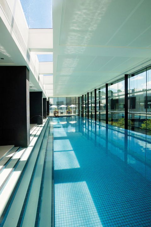 Crown Promenade Melbourne - Tourism Gold Coast 0