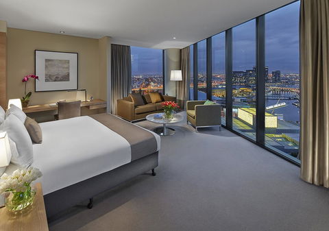 Crown Promenade Melbourne - Tourism Gold Coast 1