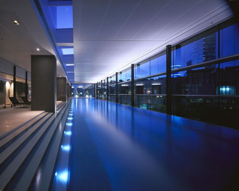 Crown Promenade Melbourne - Tourism Gold Coast 14