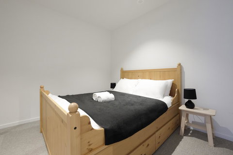 Mono Apartments On La Trobe Street - Gold Coast 23