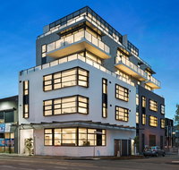 The Hamptons Apartments - St Kilda - Tourism Gold Coast