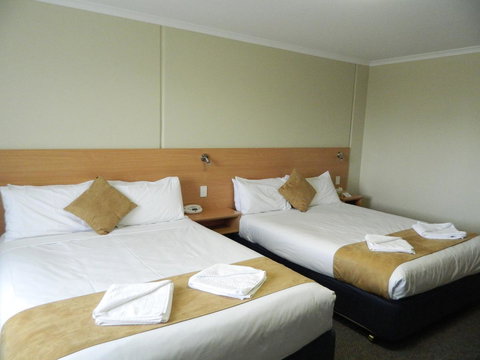 Ciloms Airport Lodge - Tourism Gold Coast 34