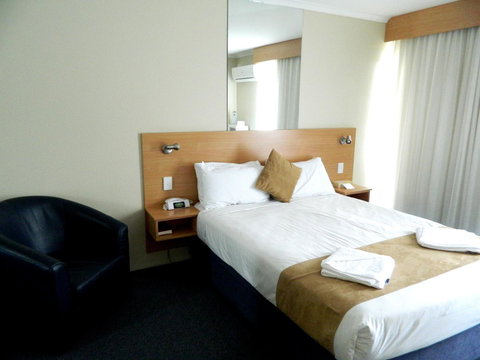 Ciloms Airport Lodge - Tourism Gold Coast 40
